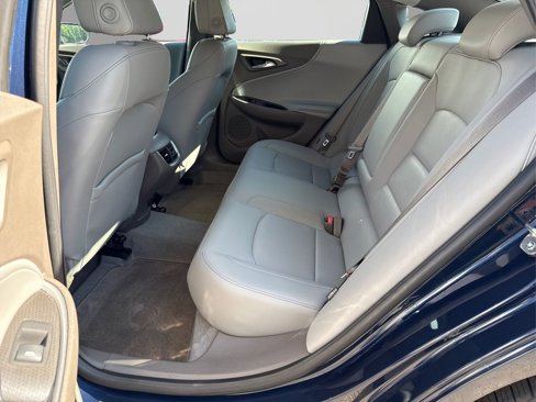 Used 2019 Chevrolet Malibu LT w/ Leather Package image 10
