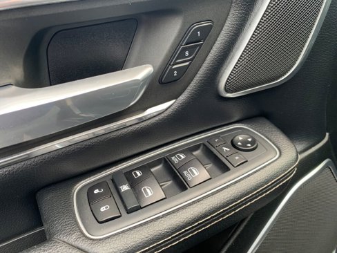 Used 2020 RAM 1500 Laramie image 17