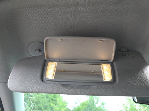 Used 2020 Chevrolet Equinox LS image 18