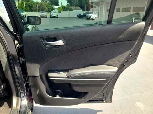 Used 2019 Dodge Charger SXT image 32