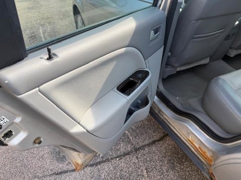 Used 2007 Mercury Montego Premier image 14