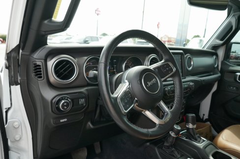 Used 2023 Jeep Gladiator Rubicon w/ Cold Weather Group image 20