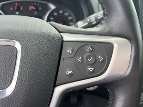 Used 2020 GMC Terrain SLE image 18