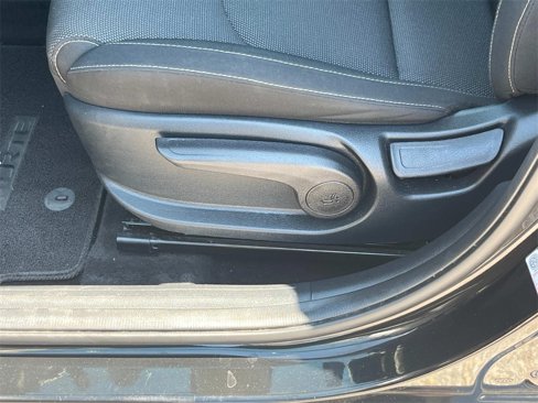 Used 2024 Kia Forte LXS image 10