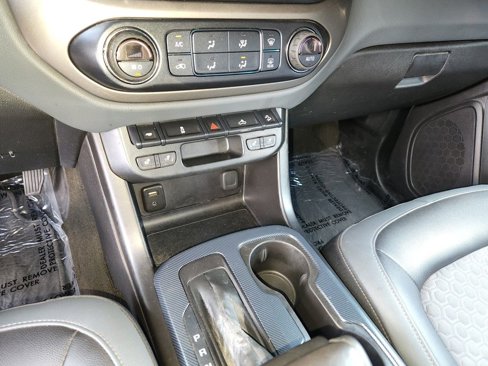 Used 2017 Chevrolet Colorado Z71 image 17