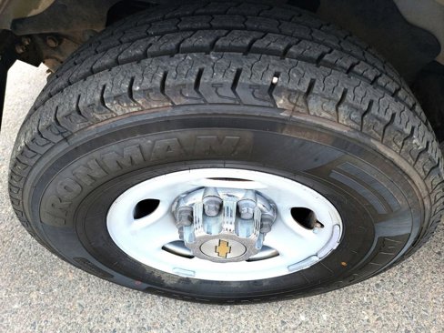 Used 2014 Chevrolet Express 2500 LS image 38