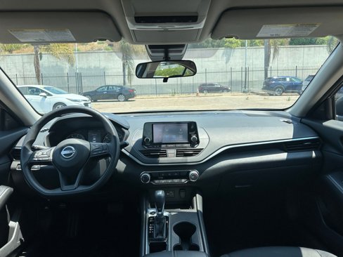 Used 2024 Nissan Altima 2.5 S image 31