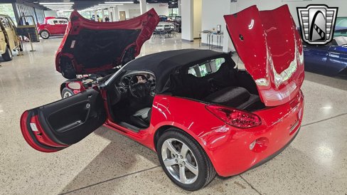 Used 2006 Pontiac Solstice Convertible w/ Premium Package image 13