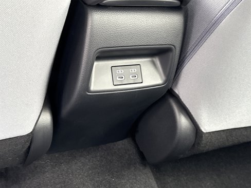 Used 2023 Toyota Corolla LE image 11