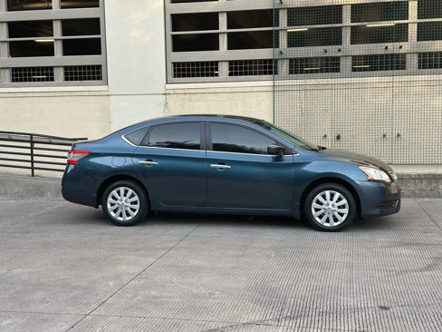 Used 2014 Nissan Sentra S image 2