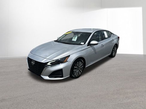Certified 2023 Nissan Altima 2.5 SV image 2