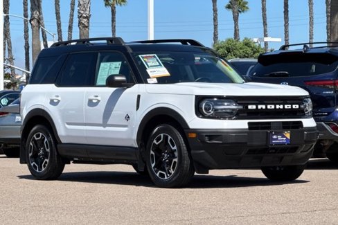 Certified 2023 Ford Bronco Sport Outer Banks w/ Tech Package image 3