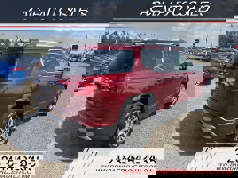 Used 2017 GMC Acadia SLE w/ Driver Alert Package I image 3