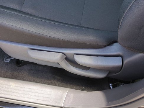 New 2025 Nissan Kicks Play S image 15