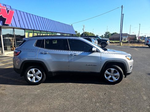 Used 2018 Jeep Compass Latitude w/ Cold Weather Group image 7