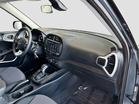 Used 2023 Kia Soul LX image 26