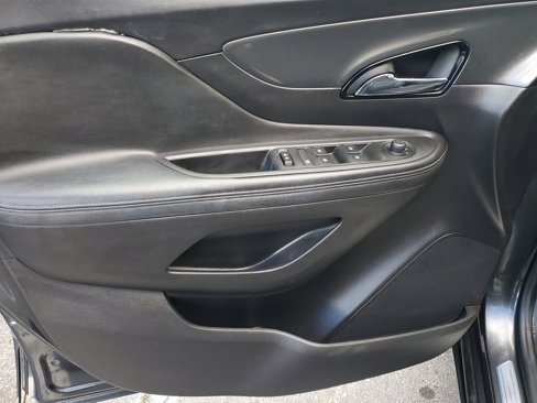 Used 2017 Buick Encore Essence image 15