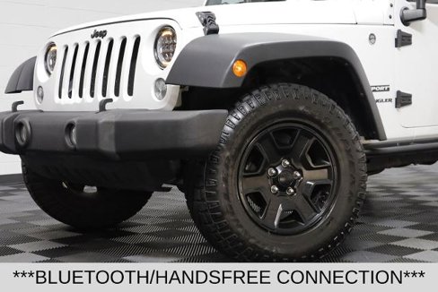 Used 2017 Jeep Wrangler Sport w/ Connectivity Group image 3