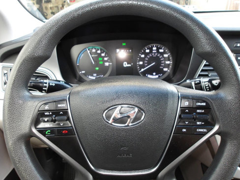 Used 2016 Hyundai Sonata SE image 18