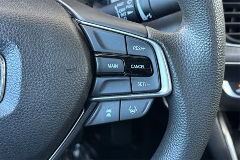 Used 2018 Honda Accord LX image 28