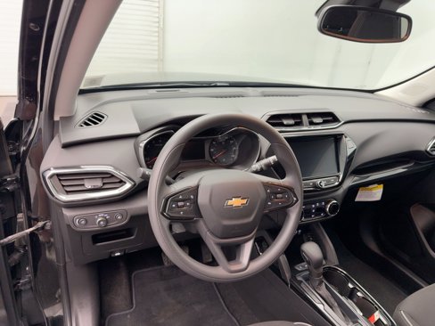 Certified 2022 Chevrolet TrailBlazer LT w/ Convenience Package image 4