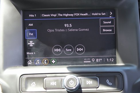 Used 2023 GMC Terrain SLE w/ Driver Convenience Package image 16