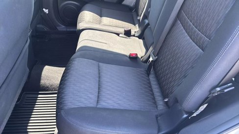 Used 2017 Nissan Rogue SV w/ SV Family Package image 22