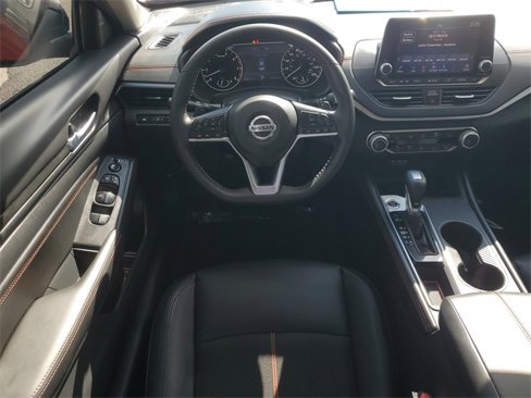 Used 2022 Nissan Altima 2.0 SR image 12
