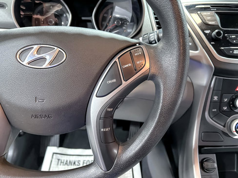 Used 2016 Hyundai Elantra SE image 20