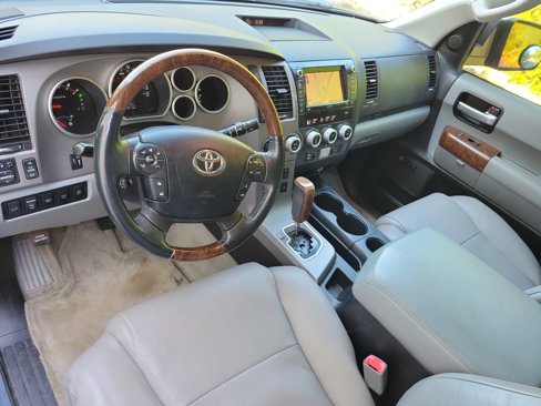 Used 2010 Toyota Sequoia Platinum image 12