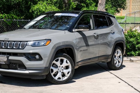 Used 2022 Jeep Compass Limited image 13