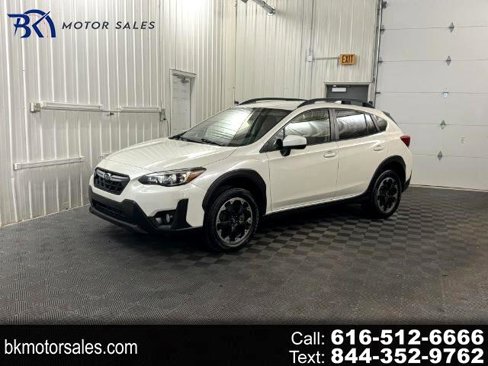 Used 2022 Subaru Crosstrek 2.0i Premium image 1