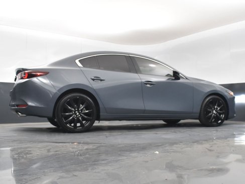 Used 2022 MAZDA MAZDA3 s image 41