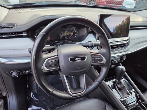 Used 2022 Jeep Compass Limited w/ Sun and Sound Group image 11