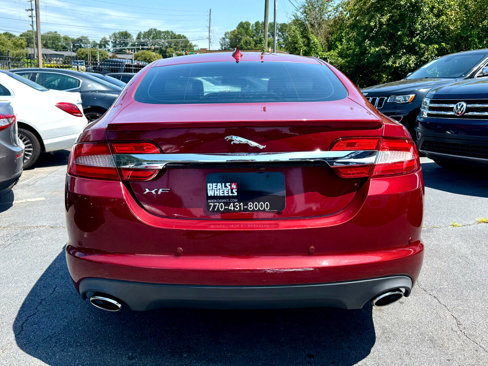 Used 2013 Jaguar XF image 9