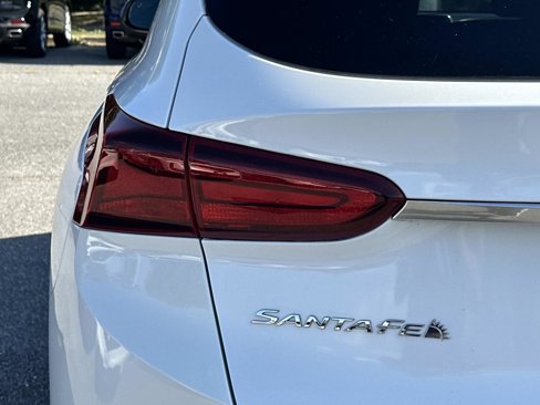 Used 2019 Hyundai Santa Fe SE image 11