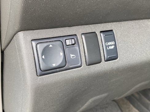 Used 2017 Nissan Frontier SV image 10