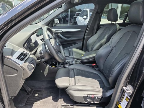 Used 2018 BMW X1 sDrive28i image 11