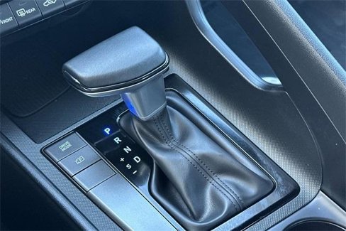 Used 2025 Hyundai Elantra Sport image 21