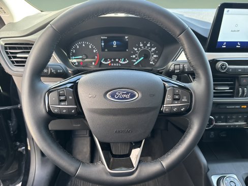 Used 2022 Ford Escape SE w/ Convenience Package image 3