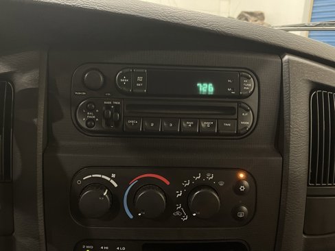 Used 2003 Dodge Ram 1500 Truck SLT image 18