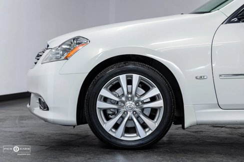 Used 2010 INFINITI M35 w/ Technology Pkg image 9