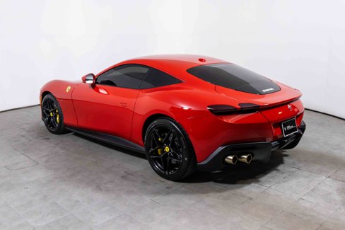 Used 2021 Ferrari Roma image 7