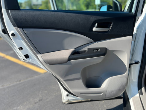 Used 2013 Honda CR-V LX image 31
