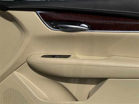 Used 2018 Cadillac XT5 Luxury w/ Driver Awareness Package image 29