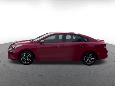 Used 2024 Kia Forte LXS image 4