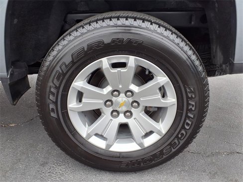 Used 2022 Chevrolet Colorado LT w/ Fleet Safety Package image 18