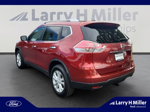 Used 2015 Nissan Rogue SV w/ SV Premium Package image 3