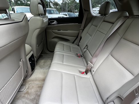 Used 2018 Jeep Grand Cherokee Overland w/ Trailer Tow Group IV image 33