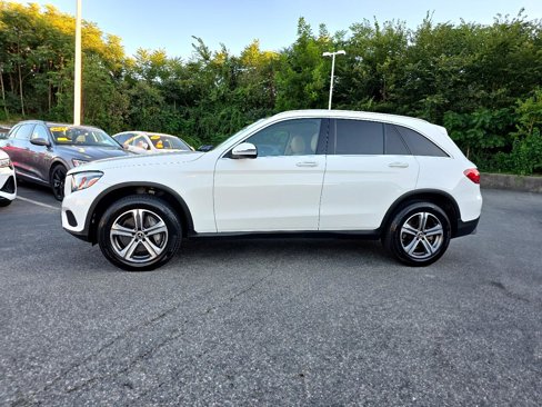 Used 2019 Mercedes-Benz GLC 300 4MATIC w/ Premium Package image 6